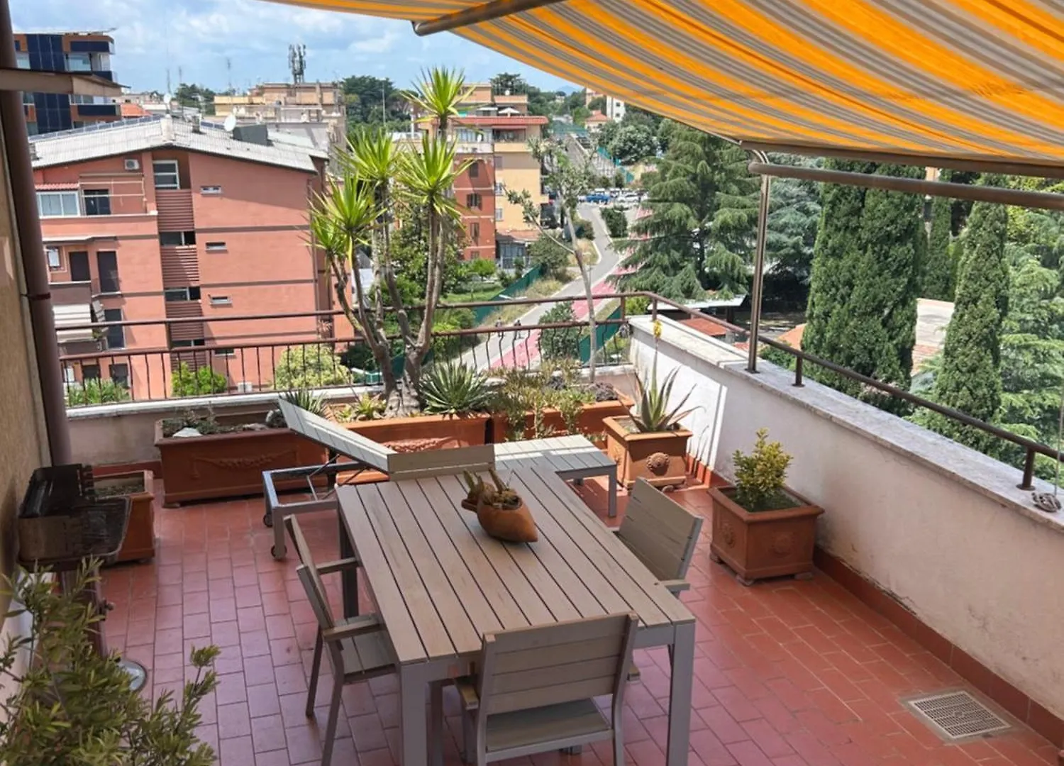 Appartamento Con Terrazza Vicino Gemelli E Vaticano Roma